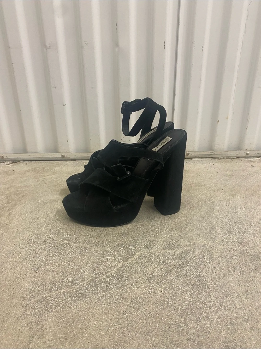 Steve Madden excellent pre